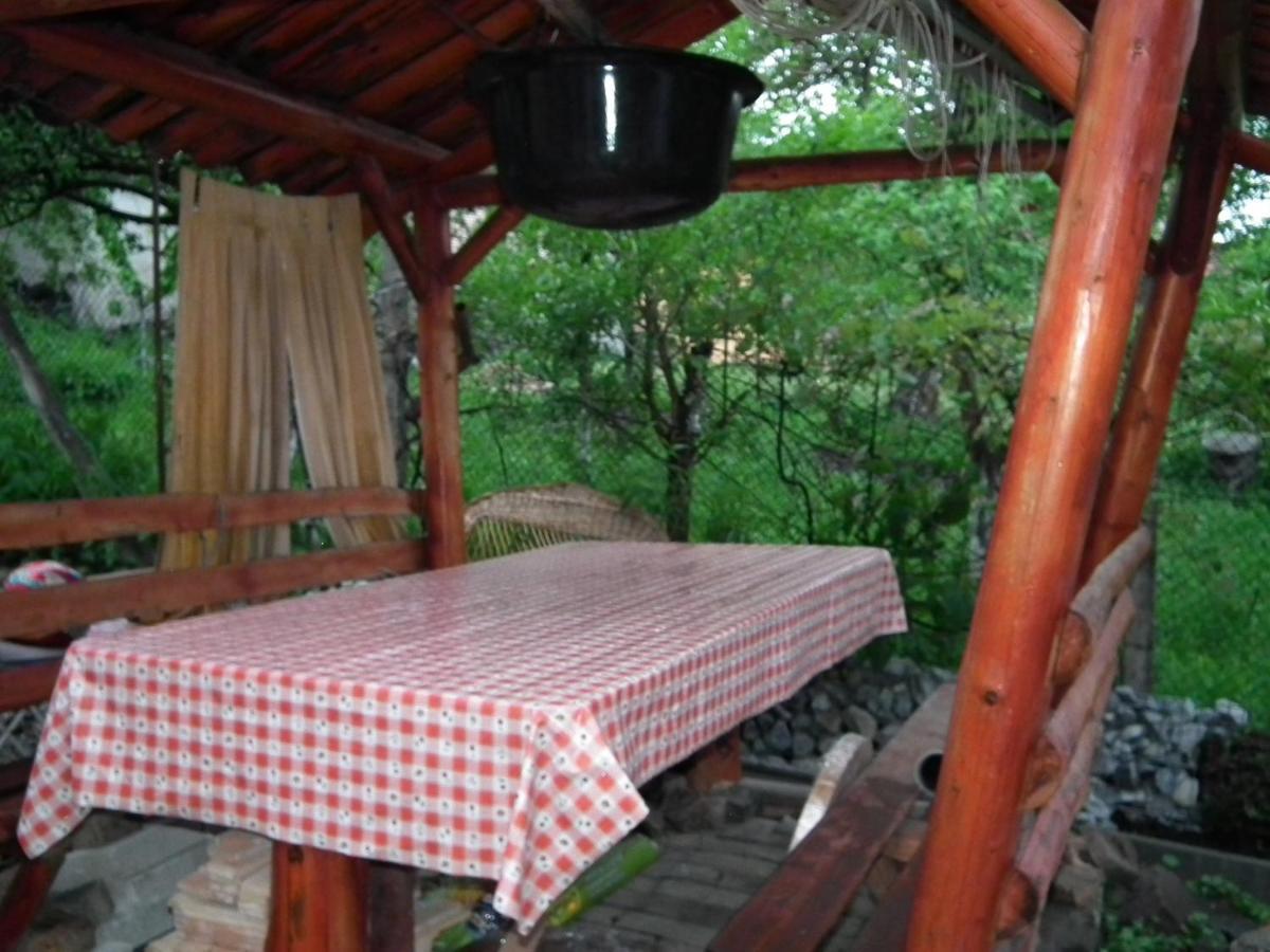 Kalmi Vendeghaz Hotel โครุนด์ ภายนอก รูปภาพ