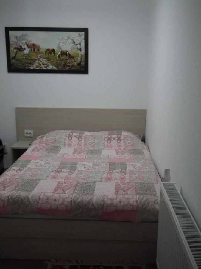 Kalmi Vendeghaz Hotel โครุนด์ ภายนอก รูปภาพ
